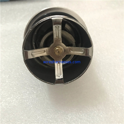 PC360-7 Koparka Komatsu S6D114 Termostat silnika Cummins 3902525 6741-61-1610