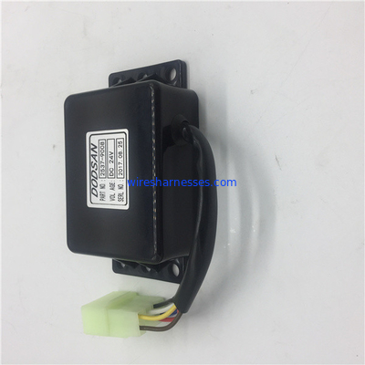 2537-9008 Przełącznik przekaźnika wycieraczek 1543-9015 Zegar wycieraczek koparki Doosan Daewoo