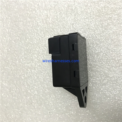 Maszyna rolnicza V3800 V2003 Kubota Przekaźnik silnika 15694-65992
